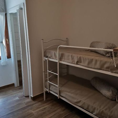 Al Centesimo Chilometro - Ristoro Del Pellegrino Hostel Montefiascone Ngoại thất bức ảnh
