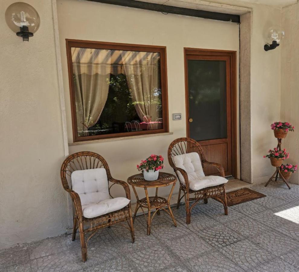 Al Centesimo Chilometro - Ristoro Del Pellegrino Hostel Montefiascone Ngoại thất bức ảnh